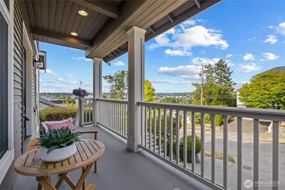 4047 Willams Avenue W, Seattle, WA 98199 - Photo 2