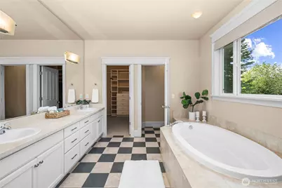 4047 Willams Avenue W, Seattle, WA 98199 - Photo 20