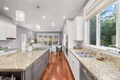 4047 Willams Avenue W, Seattle, WA 98199 - Photo 8