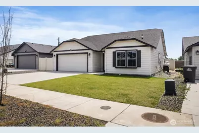1125 W Sequoia Road, Moses Lake, WA 98837 - Photo 1