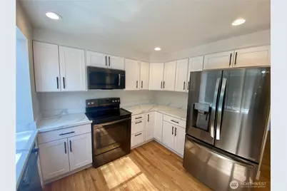 650 Jasmine Place NW, Issaquah, WA 98027 - Photo 8