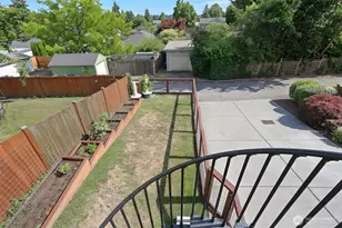8018 31st Ave NW, Seattle, WA 98117 - Photo 14