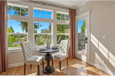 8018 31st Avenue NW, Seattle, WA 98117 - Photo 12