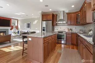 8018 31st Ave NW, Seattle, WA 98117 - Photo 10