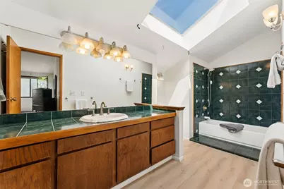 2407 SE 8th Place, Renton, WA 98055 - Photo 14