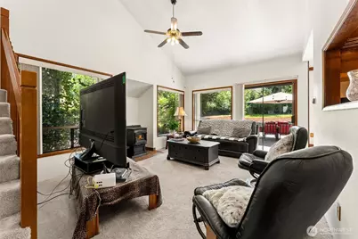 2407 SE 8th Place, Renton, WA 98055 - Photo 8
