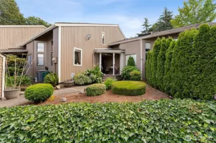 2407 SE 8th Pl, Renton, WA 98055 - Photo 2