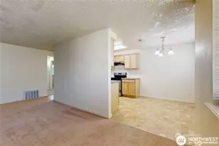 1910 J St, Walla Walla, WA 99362 - Photo 12