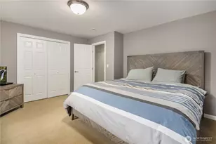 10444 SE 22nd St, Bellevue, WA 98004 - Photo 20