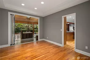 10444 SE 22nd St, Bellevue, WA 98004 - Photo 12