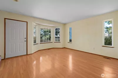 2090 SW Putnam Drive, Oak Harbor, WA 98277 - Photo 10
