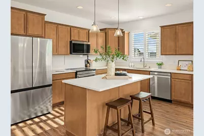 2401 E 16th Street, Bremerton, WA 98310 - Photo 4