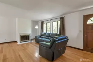 17050 Northup Way, Bellevue, WA 98008 - Photo 6