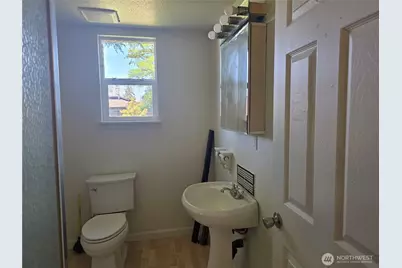 8902 Forest Road SW, Lakewood, WA 98498 - Photo 24