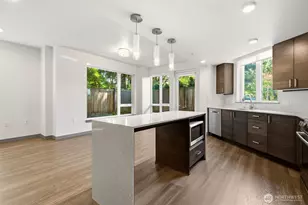 11903 NE 128th St, Kirkland, WA 98034 - Photo 8