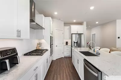 17920 139th Place E, Puyallup, WA 98374 - Photo 4