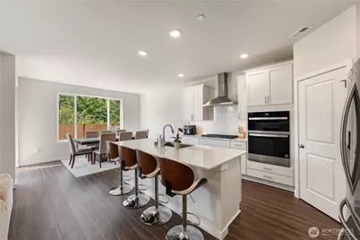 17920 139th Place E, Puyallup, WA 98374 - Photo 2