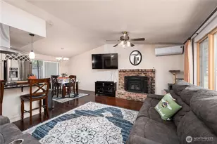 22504 121st St E, Bonney Lake, WA 98391 - Photo 4