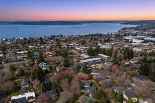6304 110th Ave NE, Kirkland, WA 98033 - Photo 2