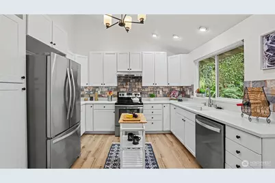 15041 SE Fairwood Boulevard, Renton, WA 98058 - Photo 12