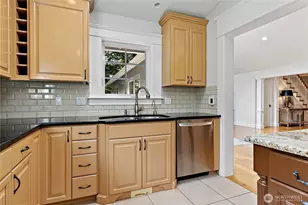 25327 NE 67th Pl, Redmond, WA 98053 - Photo 14