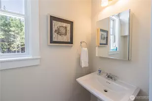 441 E Compass St, Pacific Beach, WA 98571 - Photo 16