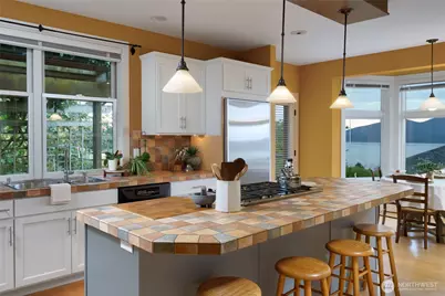 1608 Georgia Place, Anacortes, WA 98221 - Photo 14