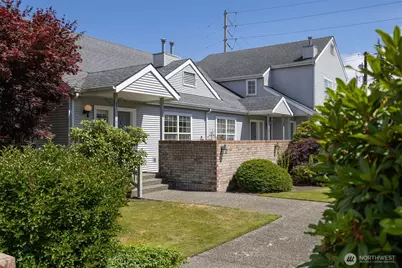 126 E Grover Street #5, Lynden, WA 98264 - Photo 4