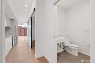 450 South Main St, Seattle, WA 98104 - Photo 22