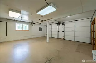 1127 204th Pl SE, Bothell, WA 98012 - Photo 32
