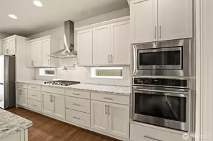 29 242nd St SE, Bothell, WA 98021 - Photo 8