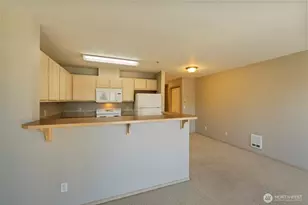 600 N 85th St, Seattle, WA 98103 - Photo 18