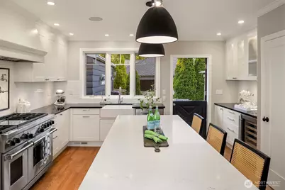 4720 NE 47th Street, Seattle, WA 98105 - Photo 12