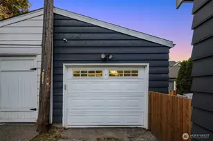 4720 NE 47th St, Seattle, WA 98105 - Photo 38