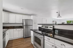 1711 7th Ave SE, Puyallup, WA 98372 - Photo 6