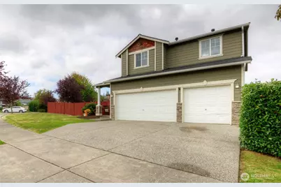6827 278th St NW, Stanwood, WA 98292 - Photo 4