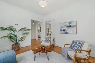2217 4th Ave N, Seattle, WA 98109 - Photo 4
