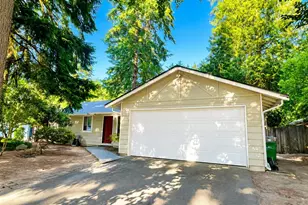 14037 108th Ave NE, Kirkland, WA 98034 - Photo 2