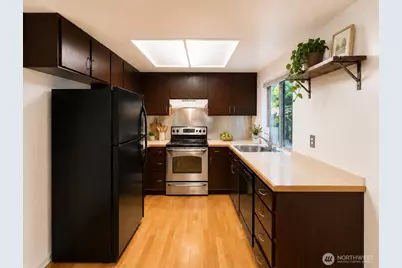 14037 108th Avenue NE, Kirkland, WA 98034 - Photo 6
