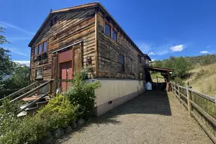 625 A/B Twisp Winthrop Eastside Rd, Winthrop, WA 98862 - Photo 2