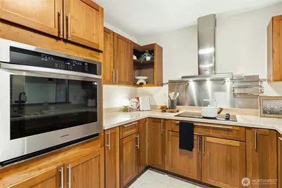 1617 Summit Avenue #23, Seattle, WA 98122 - Photo 16