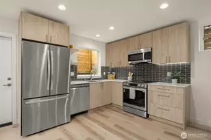 3918 S Juneau St, Seattle, WA 98118 - Photo 8