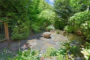 2585 20th Ave NE, Issaquah, WA 98029 - Photo 36
