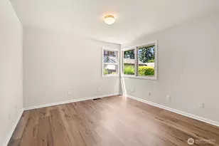 919 6th Ave SW, Puyallup, WA 98371 - Photo 10