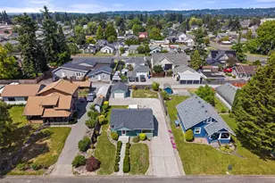 919 6th Ave SW, Puyallup, WA 98371 - Photo 2