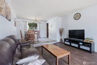 3706 S 255th Place, Kent, WA 98032 - Photo 4