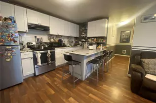 10453 1st Ave SW, Seattle, WA 98146 - Photo 10