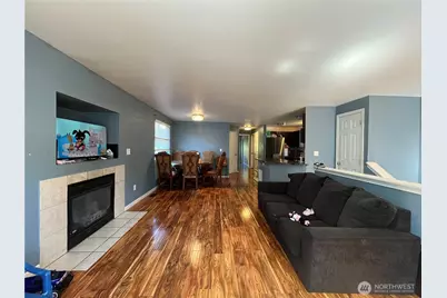 10453 1st Avenue SW, Seattle, WA 98146 - Photo 4