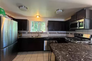 10453 1st Ave SW, Seattle, WA 98146 - Photo 6