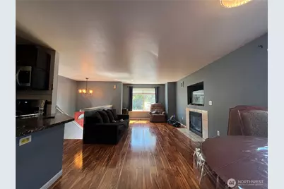 10453 1st Avenue SW, Seattle, WA 98146 - Photo 2